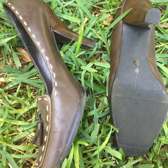 Worthington Brown High Heal Shoes - Picture 3 of 8